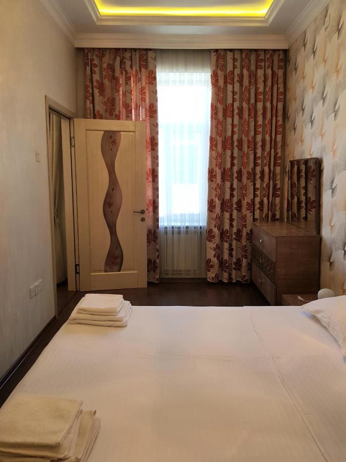Central Baku Luxury Apartment On Nizami Street Eksteriør bilde
